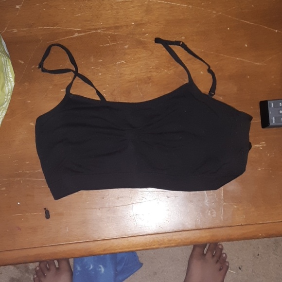 A bra - Picture 1 of 1